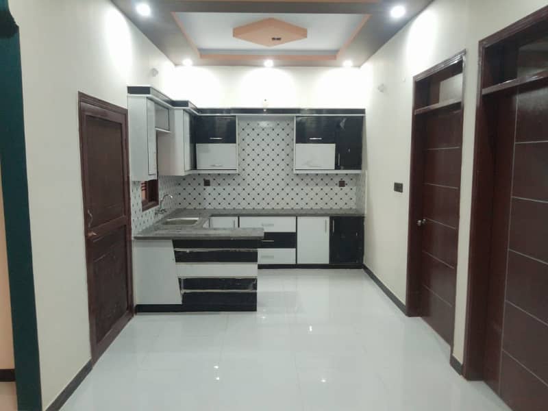 House For Sale In Saadi Town, 40 Ft Road Prime Location 10