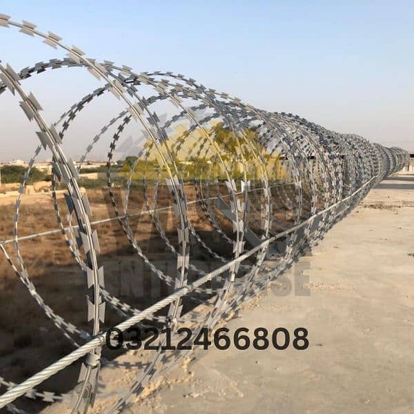 Best Chain link & Crimped mesh in Pakistan, Razor wire , Welded mesh 4