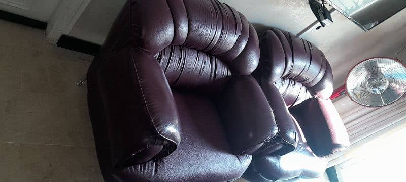 Five seater Leatherite Sofa Set 2