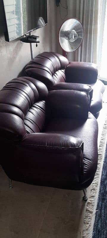 Five seater Leatherite Sofa Set 3