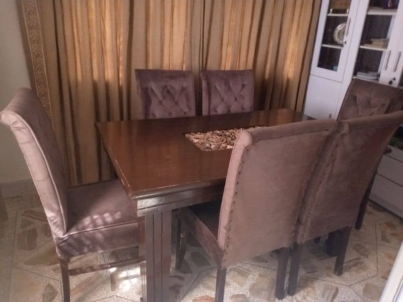 6 seater dining table 3