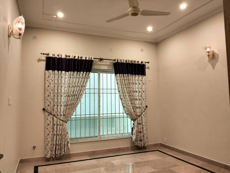 Luxury 40 X 80 Upper Portion For Rent In G-13 Islamabad 6