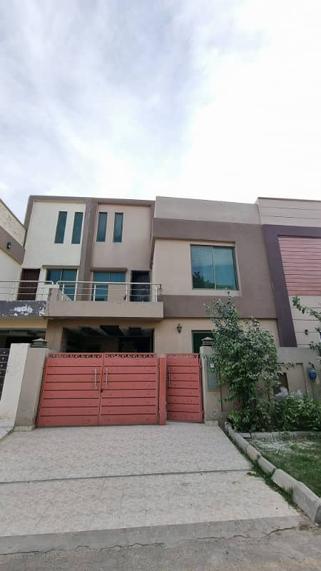 5 Marla Modern Home in Bahria Town - Sector D - BB block 0