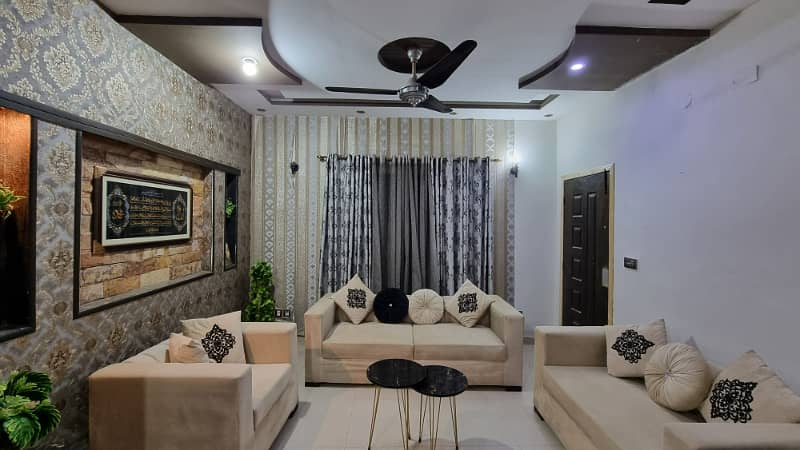 5 Marla Modern Home in Bahria Town - Sector D - BB block 2