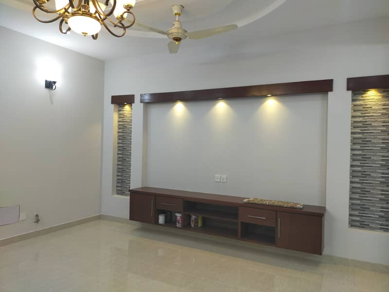 7 Marla 30 X 60 Double Store Full House For Rent In G-13 Islamabad 2