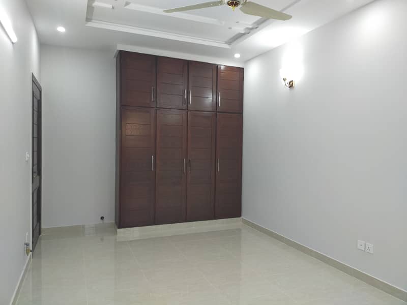 7 Marla 30 X 60 Double Store Full House For Rent In G-13 Islamabad 8