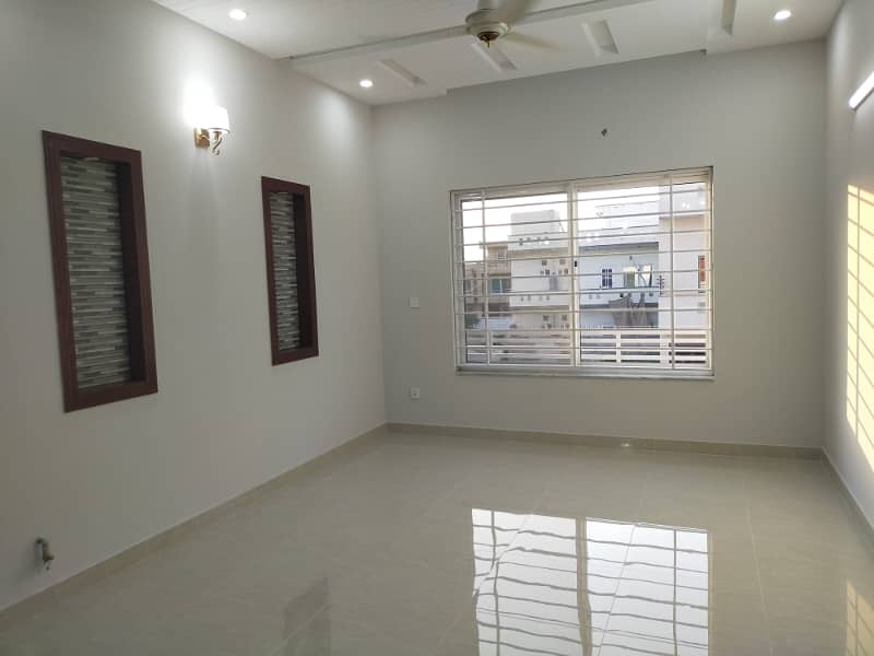 7 Marla 30 X 60 Double Store Full House For Rent In G-13 Islamabad 17