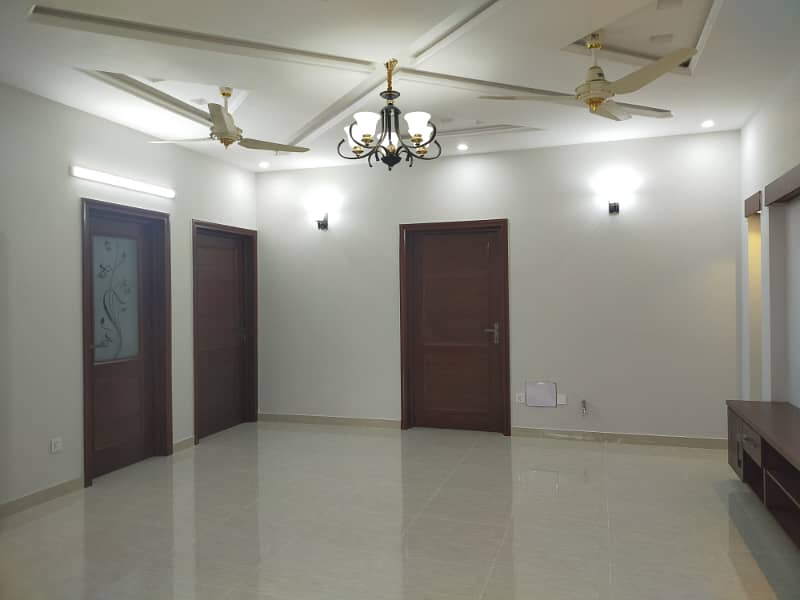 7 Marla 30 X 60 Double Store Full House For Rent In G-13 Islamabad 18