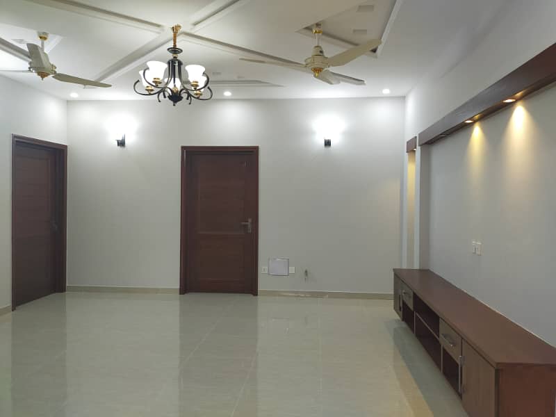 7 Marla 30 X 60 Double Store Full House For Rent In G-13 Islamabad 19