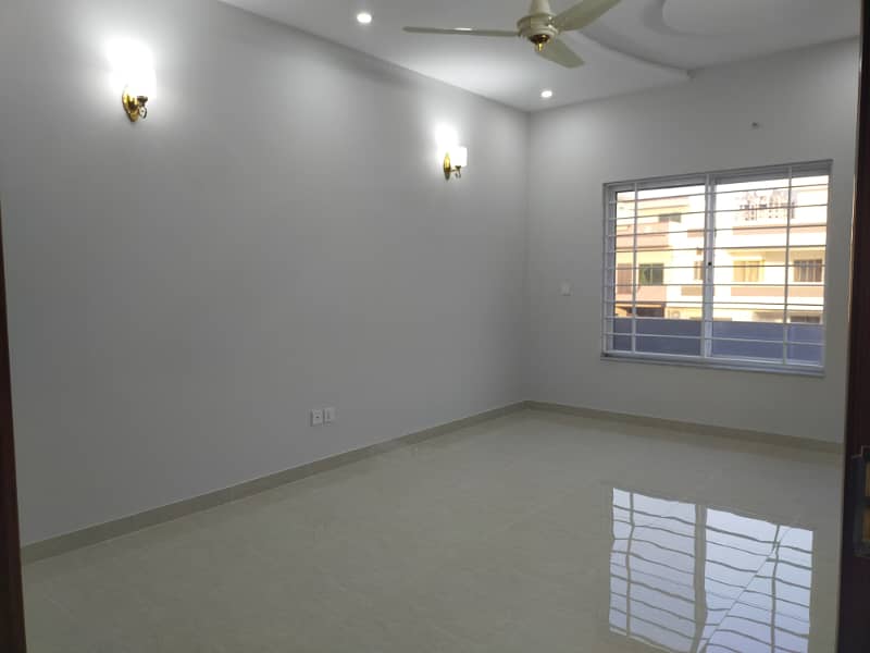 7 Marla 30 X 60 Double Store Full House For Rent In G-13 Islamabad 24