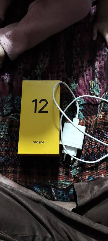 real me 12 10 by 10 condition 8 256 gb 9