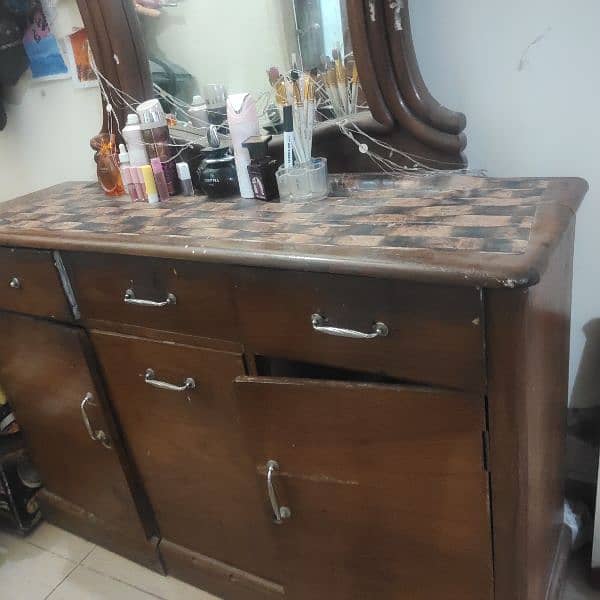 pure wood dressing table with beautiful design 2