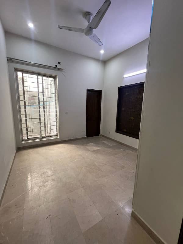 5 Marla Upper Portion for Rent In Johar Town Near Emporium Mall 2