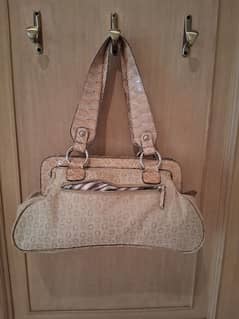 Beautiful hand bag,