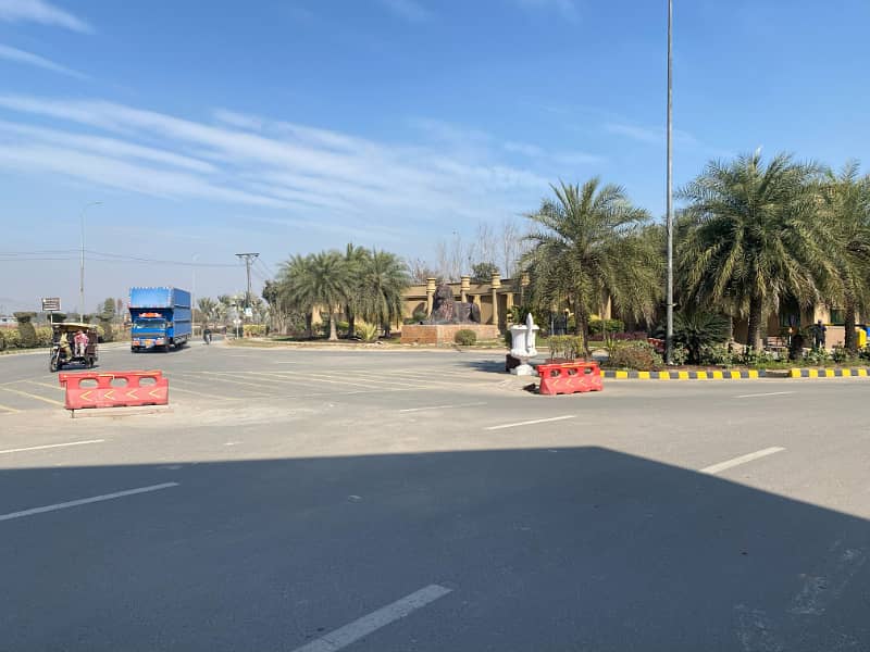 5 Marla Prime Location Plot in New Lahore City Phase-4 3