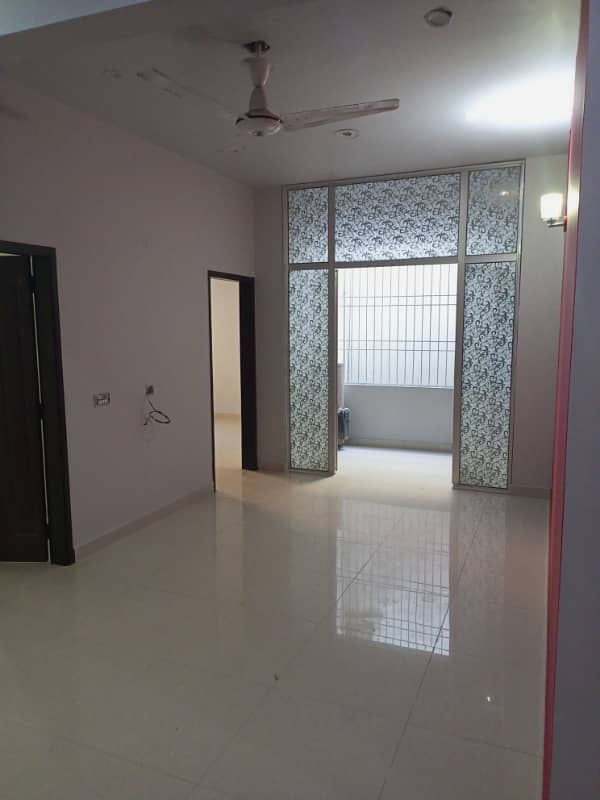 PORTION FOR SALE IN BLOCK 2 GULISTAN E JAUHAR 8