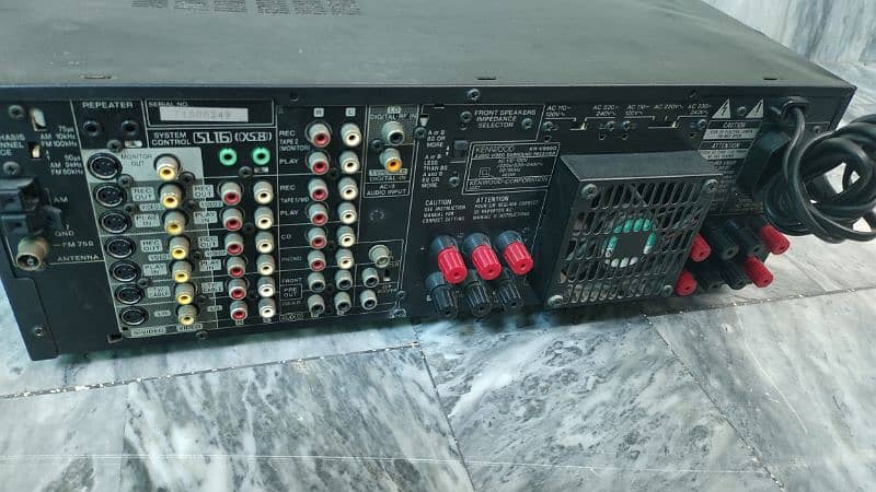 Kenwood 7 Channel Hifi Amplifier 220 volts. Read ad 4