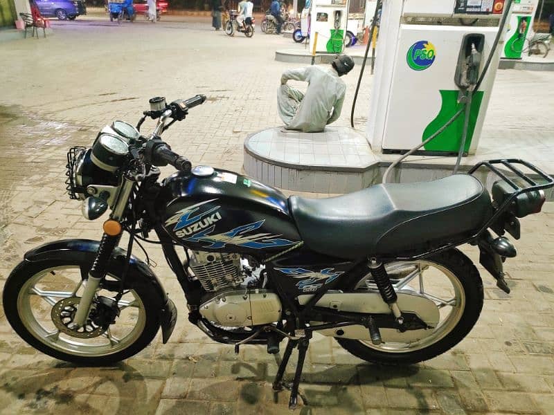 Suzuki GS 150 SE 2022 1