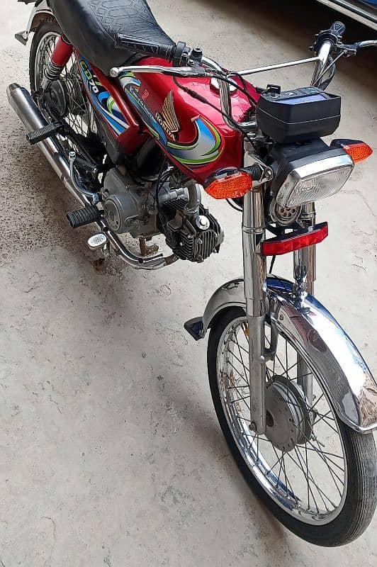 Full new condition bike kohi kam nhi hy. 1