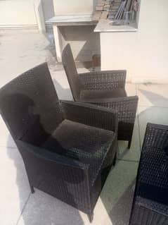 6 chairs in excellent condition