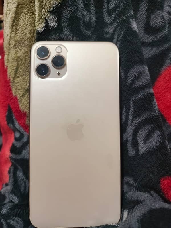 iphone 11 pro max fair condition no scrach  256GB pta approved 0