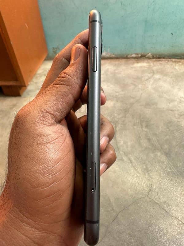 Apple IPhone 11 Non pta 64 GB 1