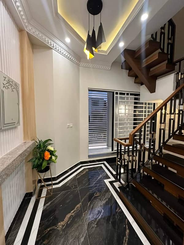 10 Marla Luxury Brand New House For Sale In Bahria Town Lahore 6