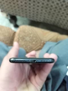 iphone SE 2020 9/10 condition jv phone