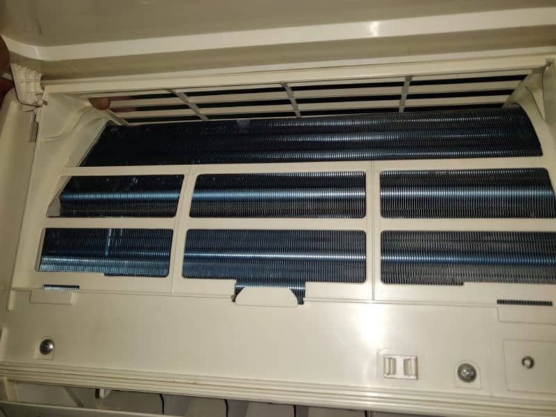 BEST GREE SPLIT AC 1 TON FOR SALE 1