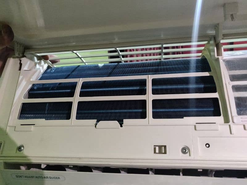 BEST GREE SPLIT AC 1 TON FOR SALE 3