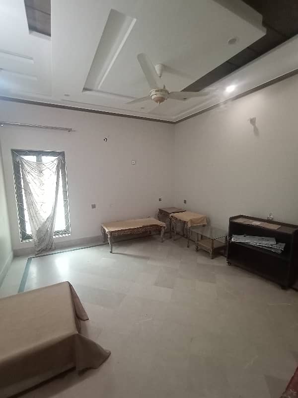 11 Marla Upper Portion Available For Rent In Khayaban Garden Sargodha Road Faisalabad 6