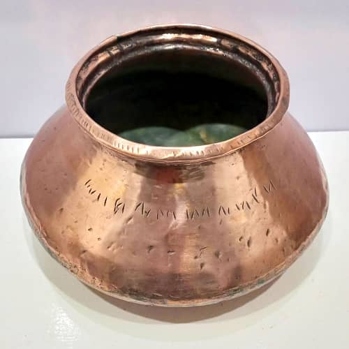 Handcrafted 18th-Century Antique Copper Daig/Handi 1