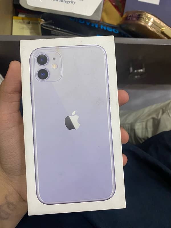 10/10 condition iphone 11 with box PTA approved  128GB BH75 Waterproof 3