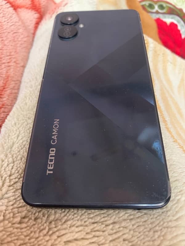 Tecno Camon 19 Neo 0