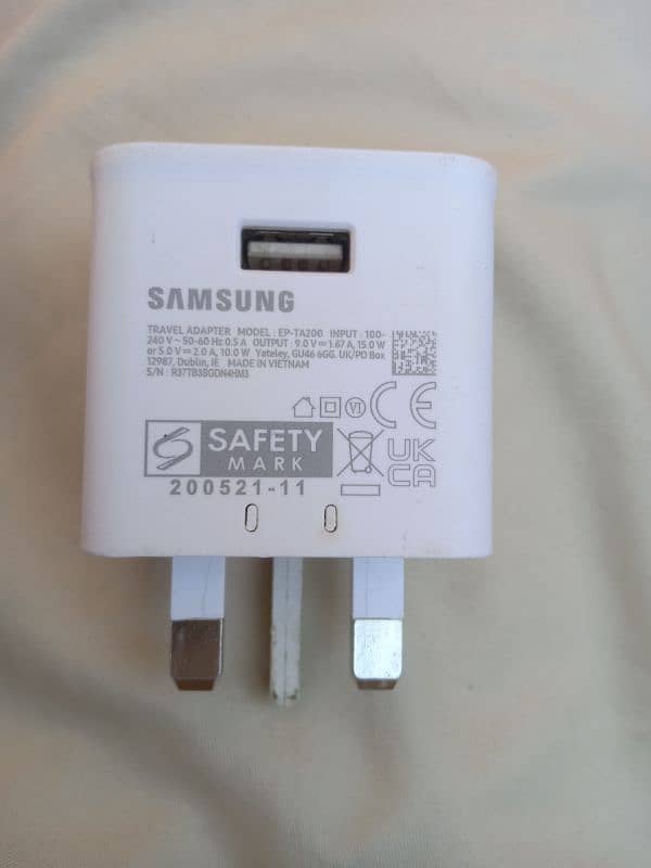 supervooc Samsung a52 a04  original box wale charger available 3