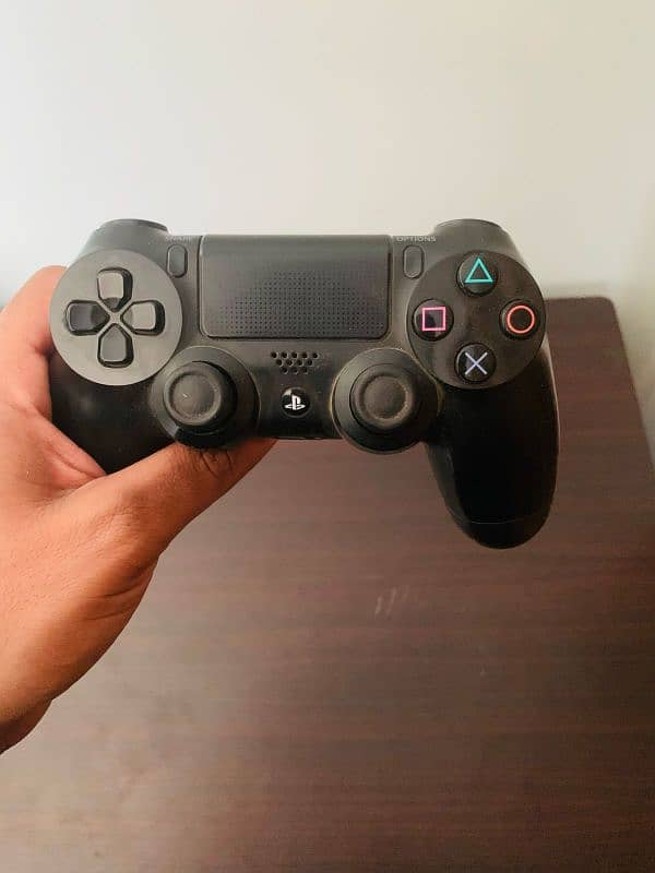 PS4 ORIGINAL CONTROLLER 0