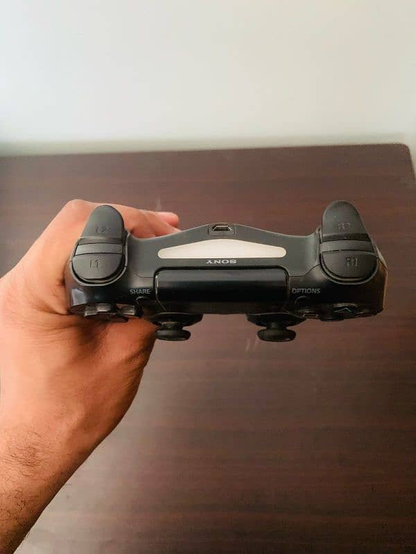 PS4 ORIGINAL CONTROLLER 2