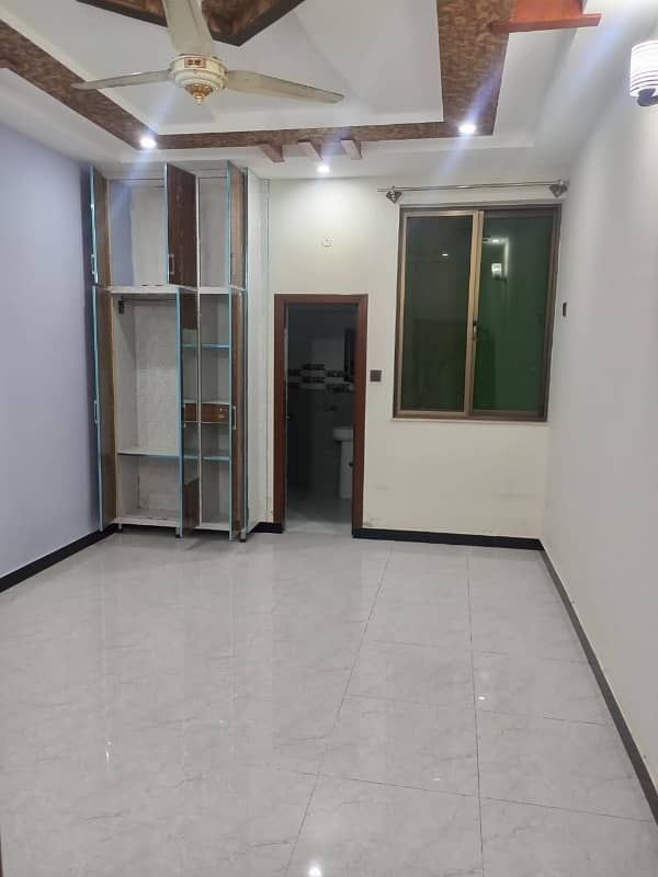 7 Marla Upper Portion For Rent Officer Colony Line 5 Misryal Road. 5