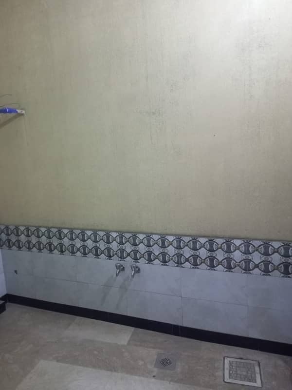 7 Marla Upper Portion For Rent Officer Colony Line 5 Misryal Road. 14