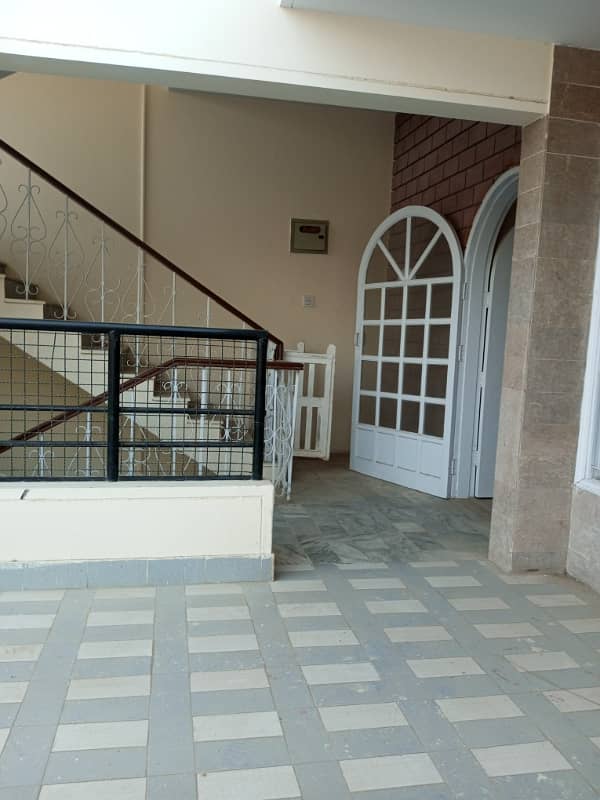 GROUND PLUS 2 HOUSE AVAILABLE FOR SALE AT PRIME LOCATION OF N. NAZIMABAD 5