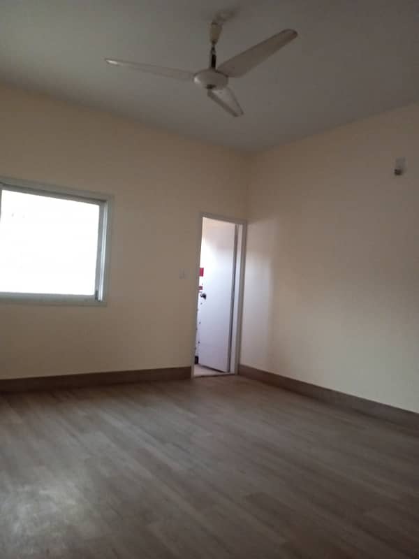 GROUND PLUS 2 HOUSE AVAILABLE FOR SALE AT PRIME LOCATION OF N. NAZIMABAD 10