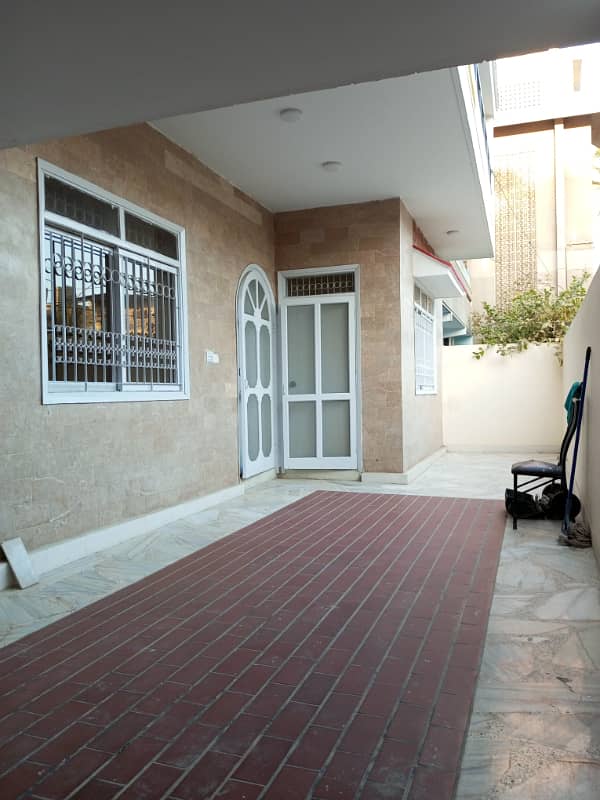 GROUND PLUS 2 HOUSE AVAILABLE FOR SALE AT PRIME LOCATION OF N. NAZIMABAD 37