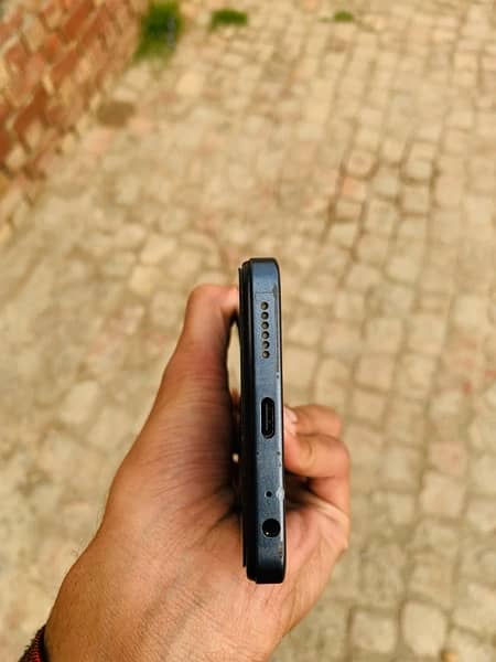 infinix smart 8 4+4/64 gb 5