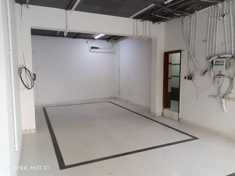 2700 Sq-feets Office Available At Rent In Shahrae Faisal 5