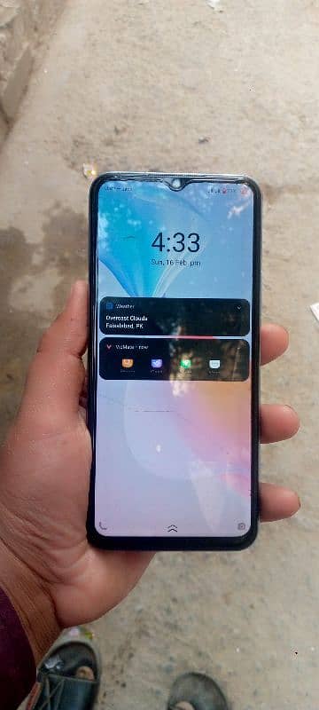 urgent sale vivo y33s 8 128 new condition 0