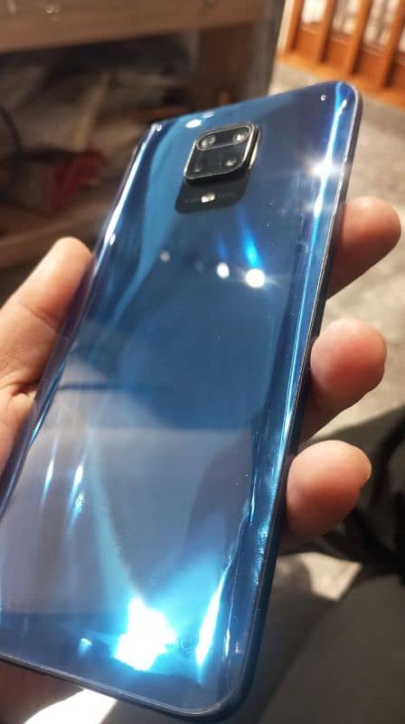 Redmi note9s with full packing one handed use 0