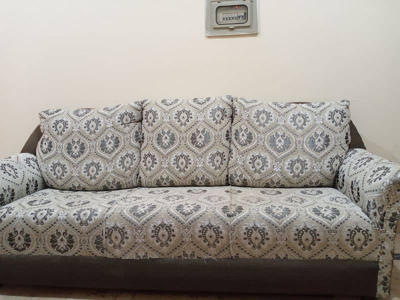 Gently used 7 seater sofa set for sale 6