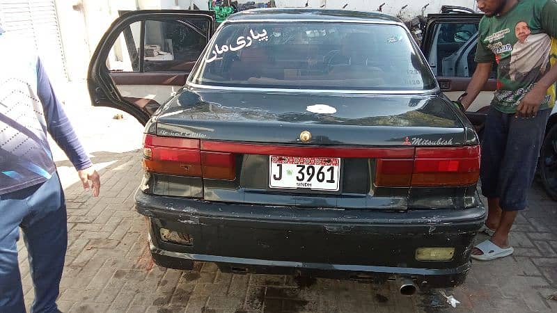 Mitsubishi lancer 1989 madel full oky 10