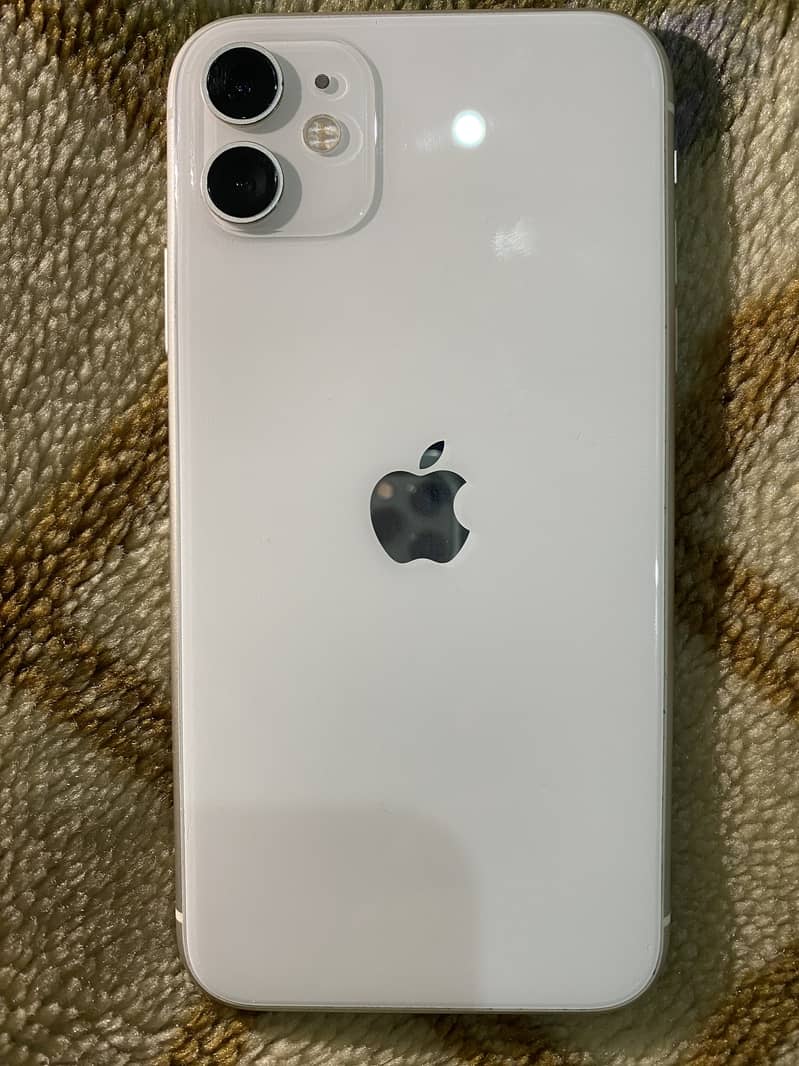 Apple iPhone 11 0