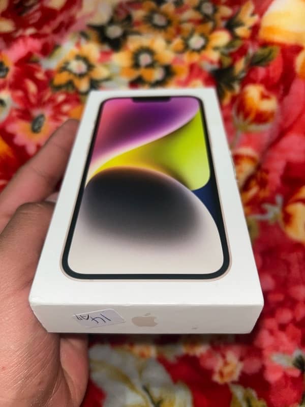 IPhone 14 128GB with box 10by10 7